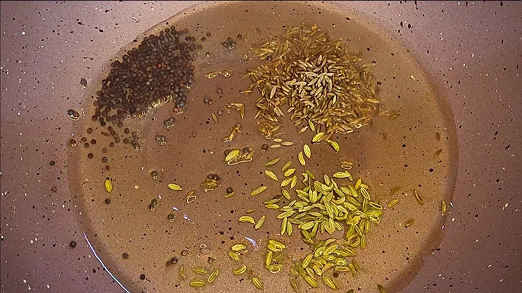 Dry Masala for Hari Mirch ki Sabzi