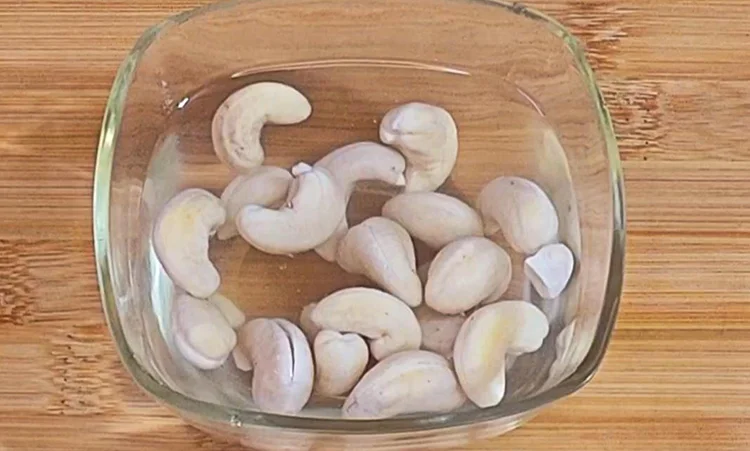 Soak Cashews